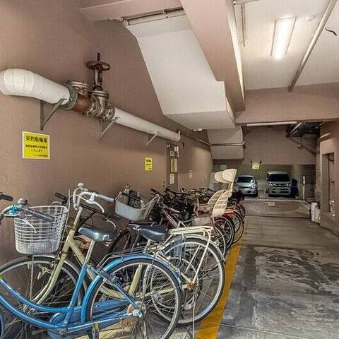カーサ田原町の建物・共用部写真