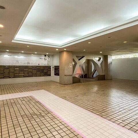 南青ハイツの建物・共用部写真