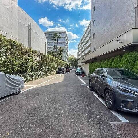南青ハイツの建物・共用部写真