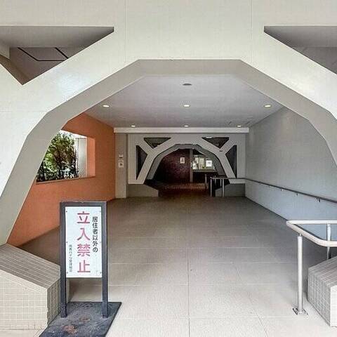南青ハイツの建物・共用部写真