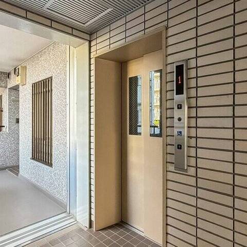 コスモ鶴見白幡公園の建物・共用部写真