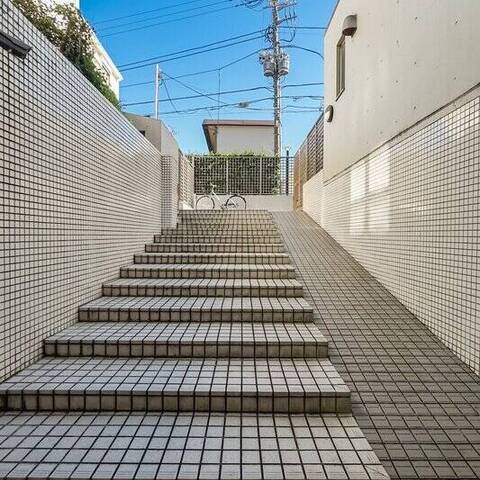 シティウインズ上荻コムズの建物・共用部写真
