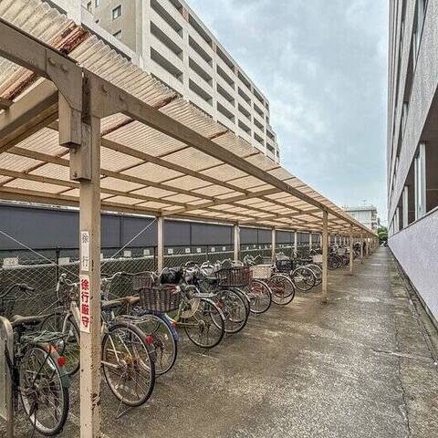 綱島住宅の建物・共用部写真