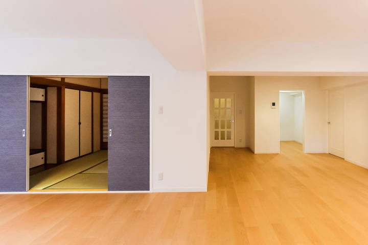 チュリス氷川坂